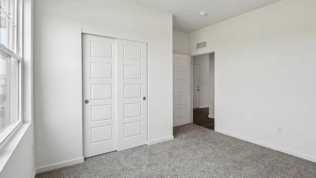 $429,990 | 2522 Redwood Trail, Wonder Lake, IL 60097