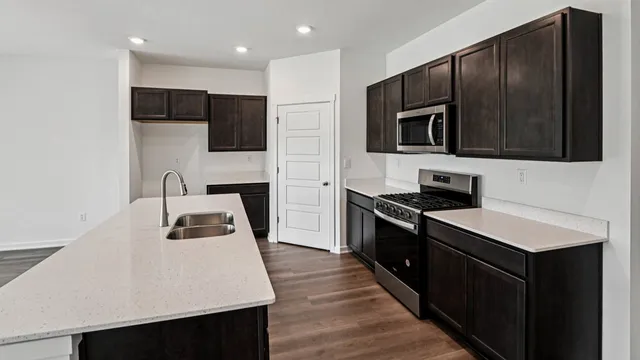 $429,990 | 2522 Redwood Trail, Wonder Lake, IL 60097