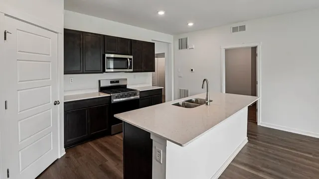 $429,990 | 2522 Redwood Trail, Wonder Lake, IL 60097