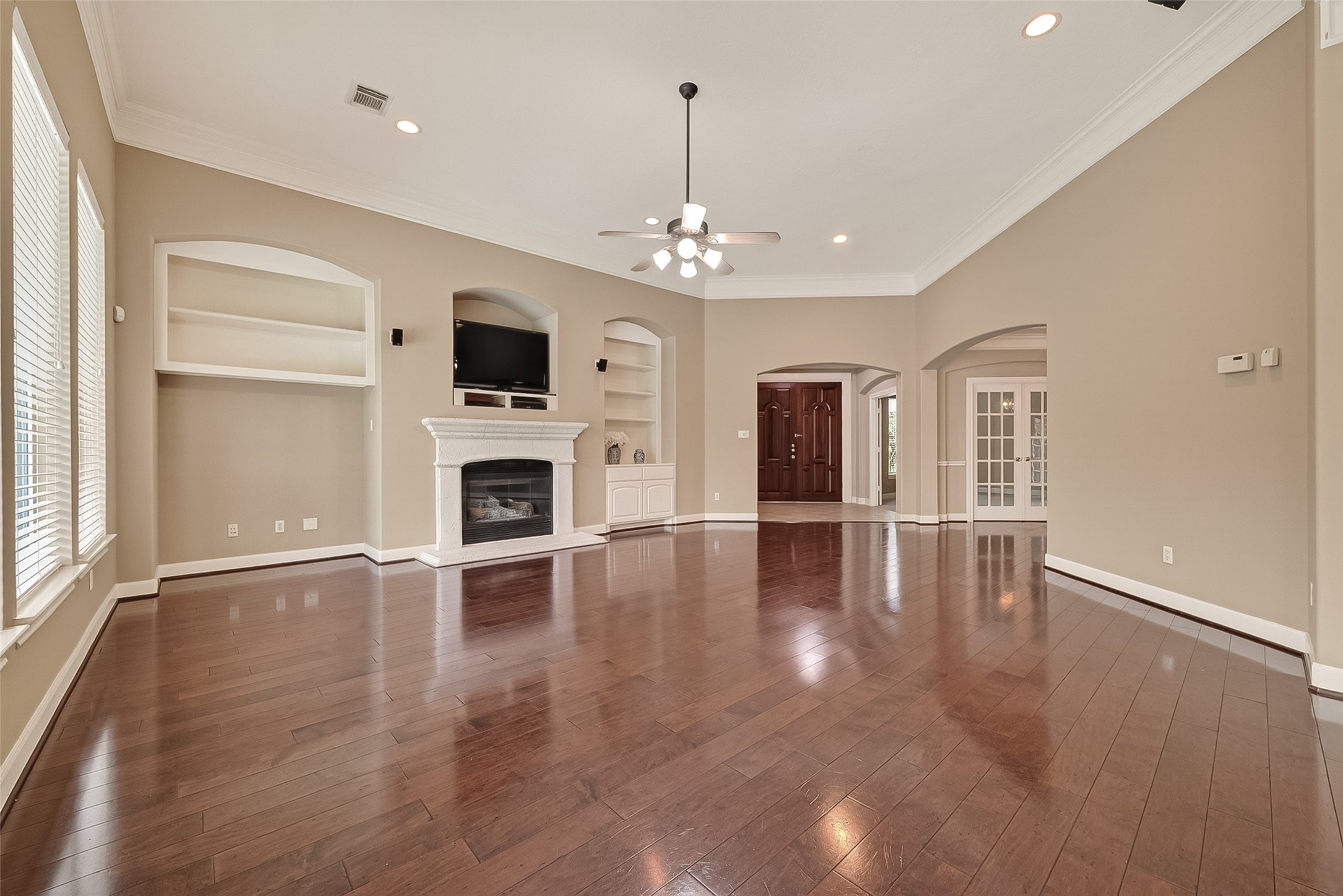 5934 Solar Point Lane Houston, TX 77041 - Photo 11 of 50
