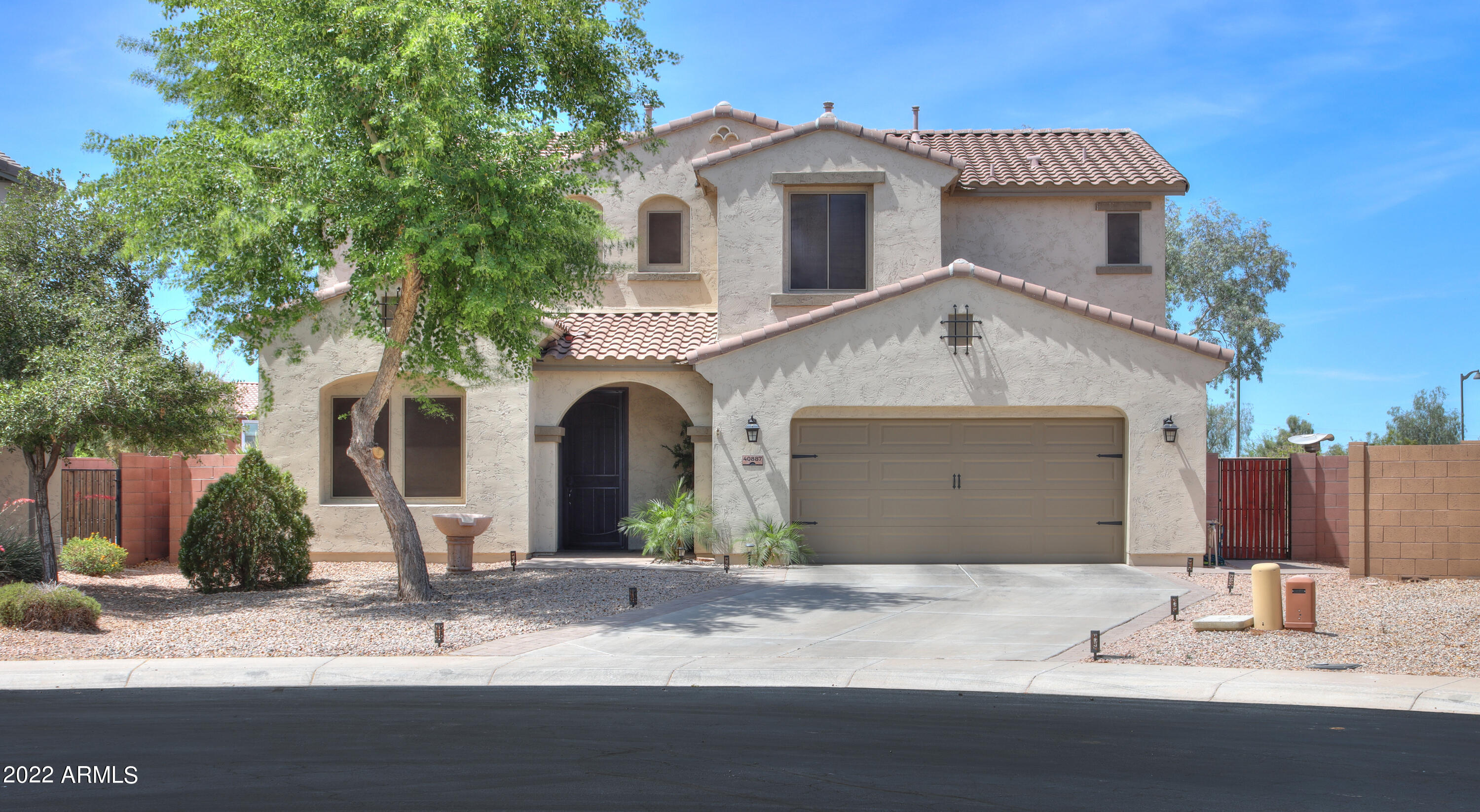 40887 West Colby Drive Maricopa, AZ 85138 - Photo 6 of 65 01