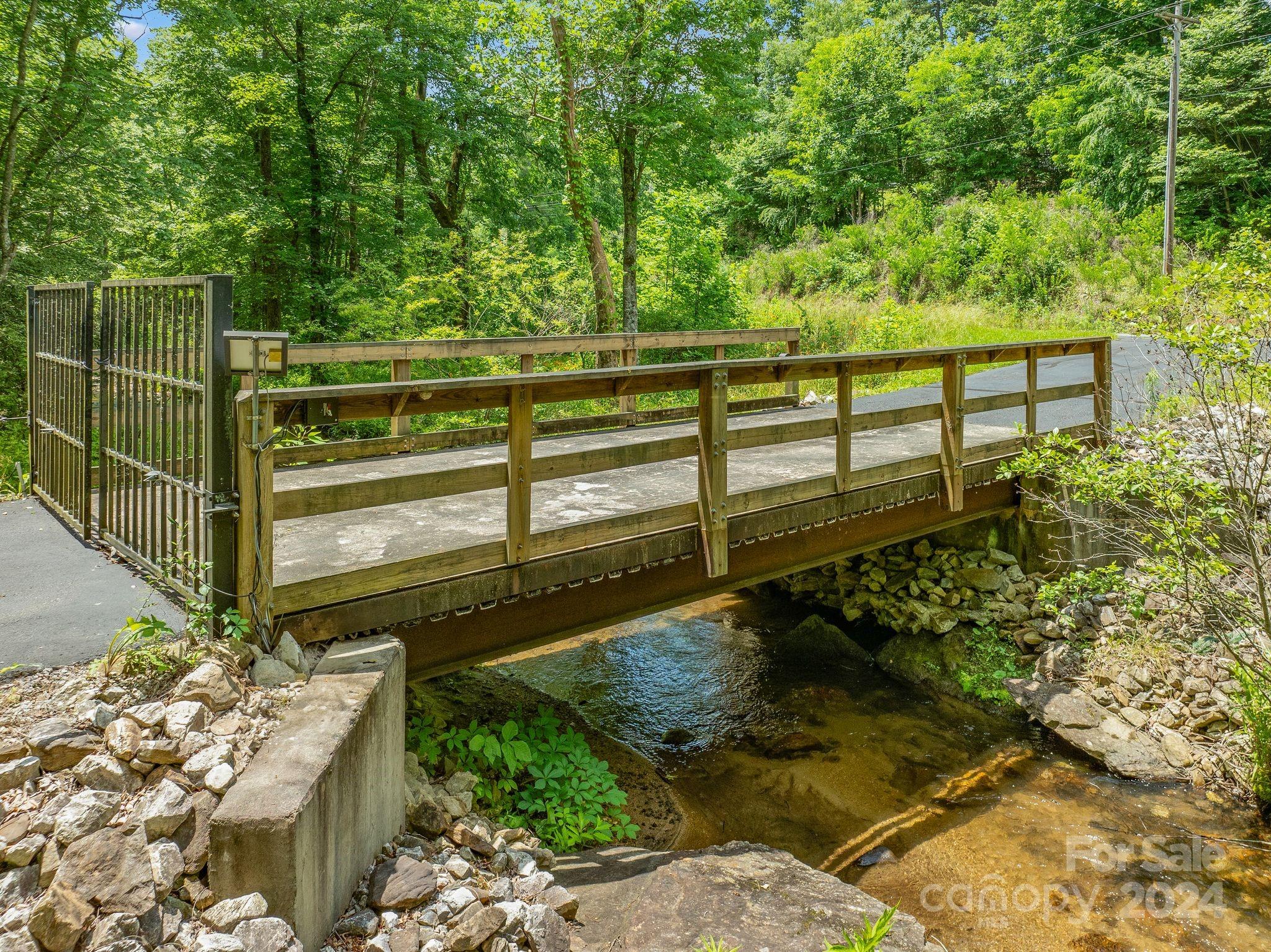1288 Honeycutt Road Marion, NC 28752 - Photo 4 of 45 Gallery Image 4
