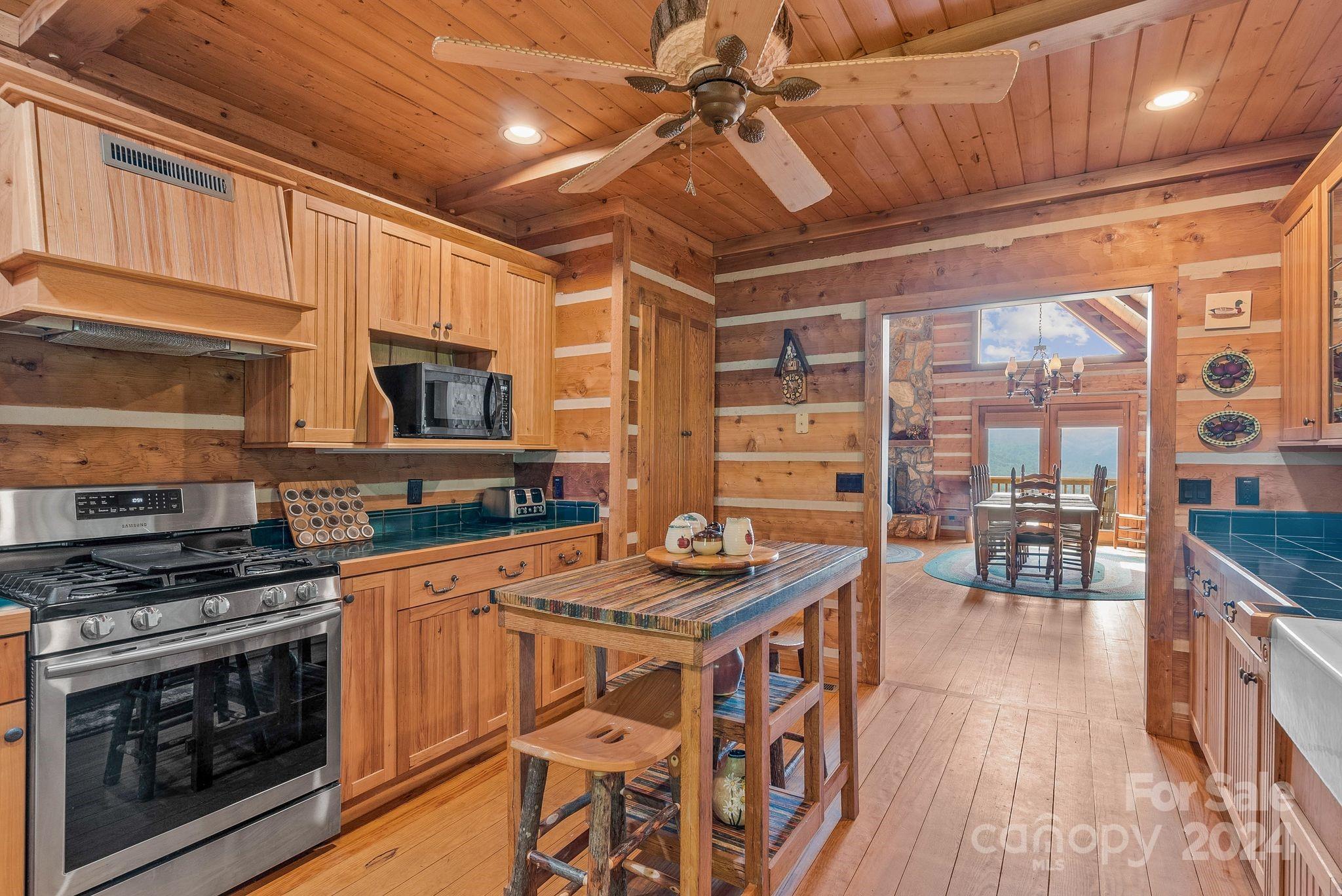 1288 Honeycutt Road Marion, NC 28752 - Photo 8 of 45 Gallery Image 8