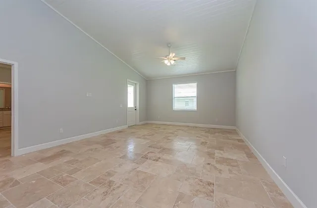 $1,645 | Undisclosed Address, Vero Beach, FL 32960