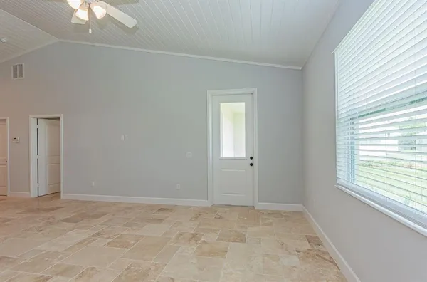 $1,645 | Undisclosed Address, Vero Beach, FL 32960