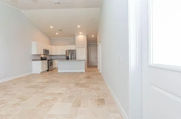 $1,645 | Undisclosed Address, Vero Beach, FL 32960