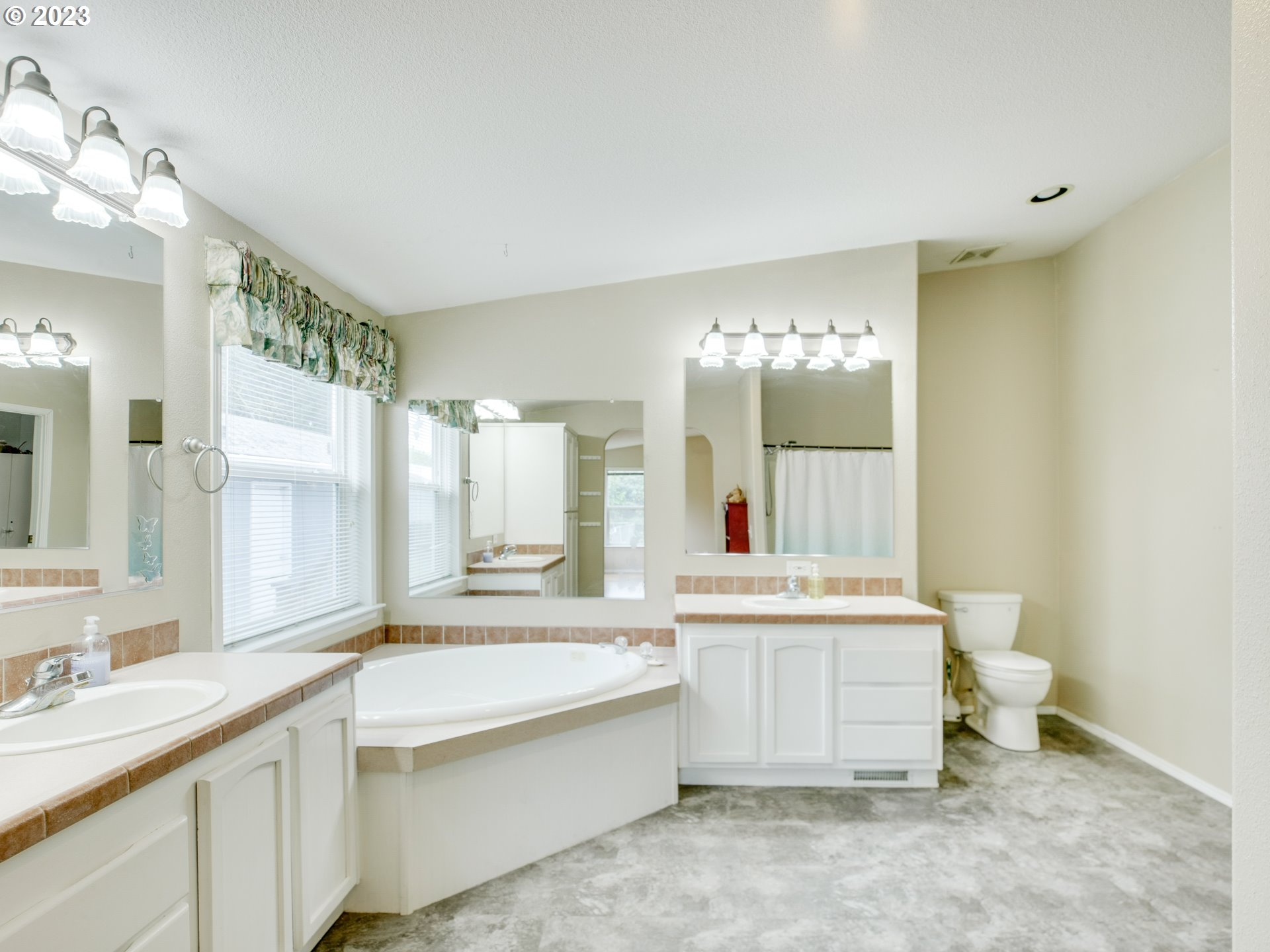495 Robinson Road Woodland, WA 98674 - Photo 32 of 44 Gallery Image 32