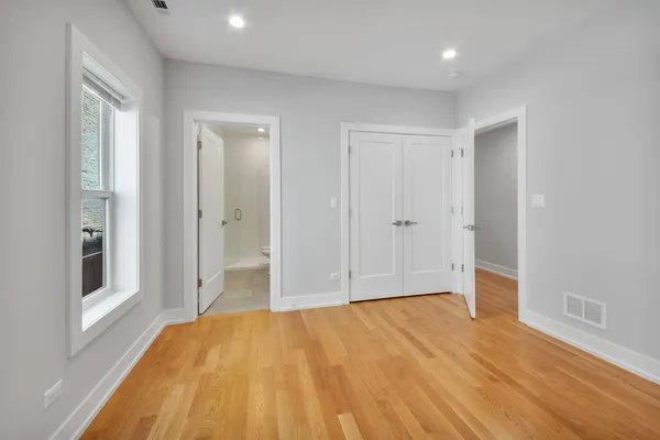 $3,695 | 4624 North Ashland Avenue, Unit 1S, Chicago, IL 60640
