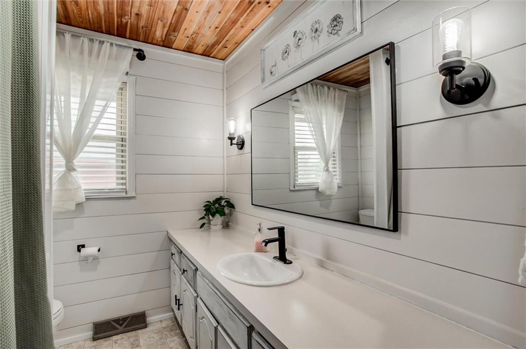 546 McDonald Road Leavenworth, KS 66048 - Photo 14 of 30