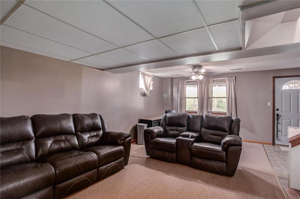 546 McDonald Road Leavenworth, KS 66048 - Photo 20 of 30