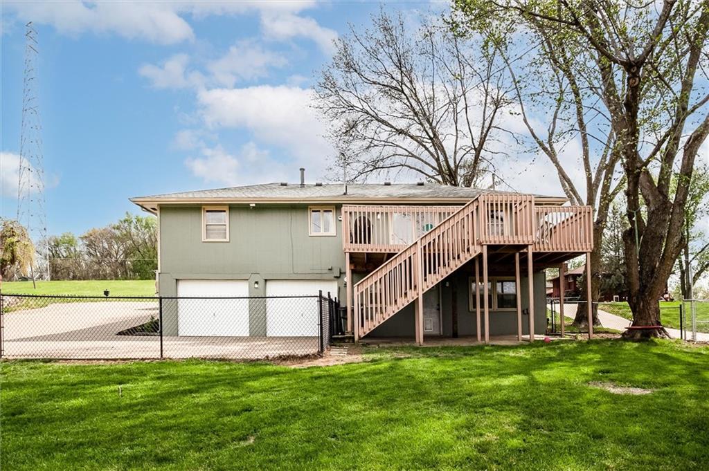 546 McDonald Road Leavenworth, KS 66048 - Photo 27 of 30