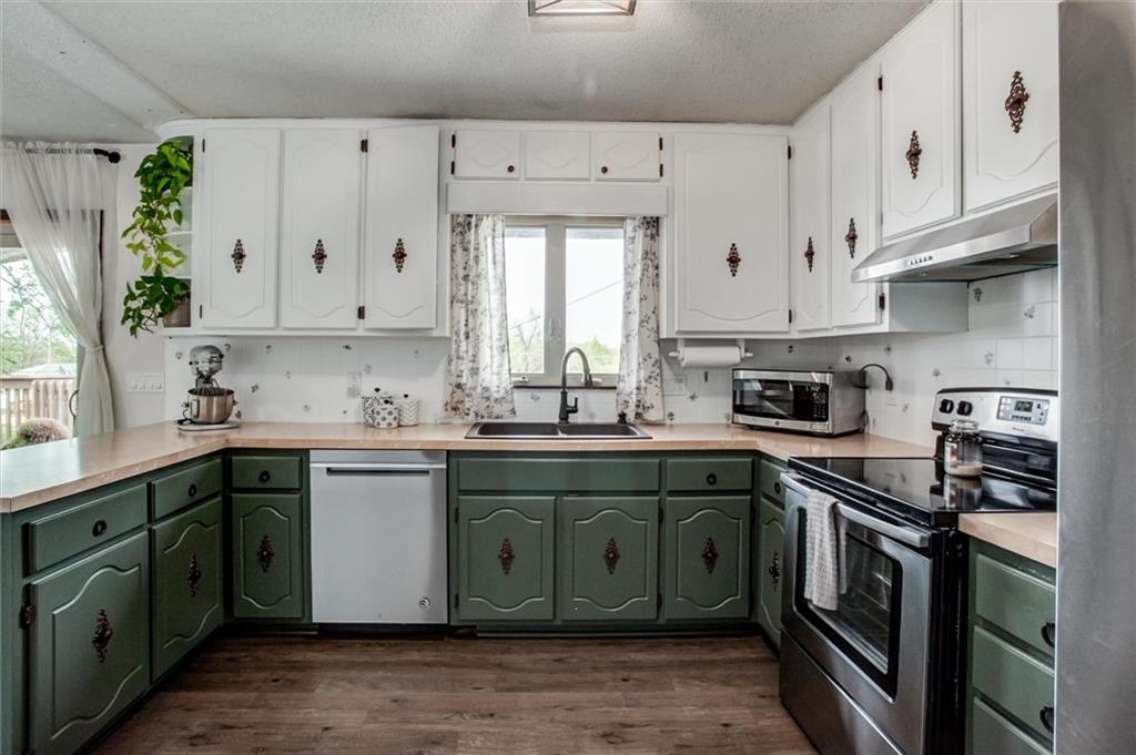 546 McDonald Road Leavenworth, KS 66048 - Photo 8 of 30