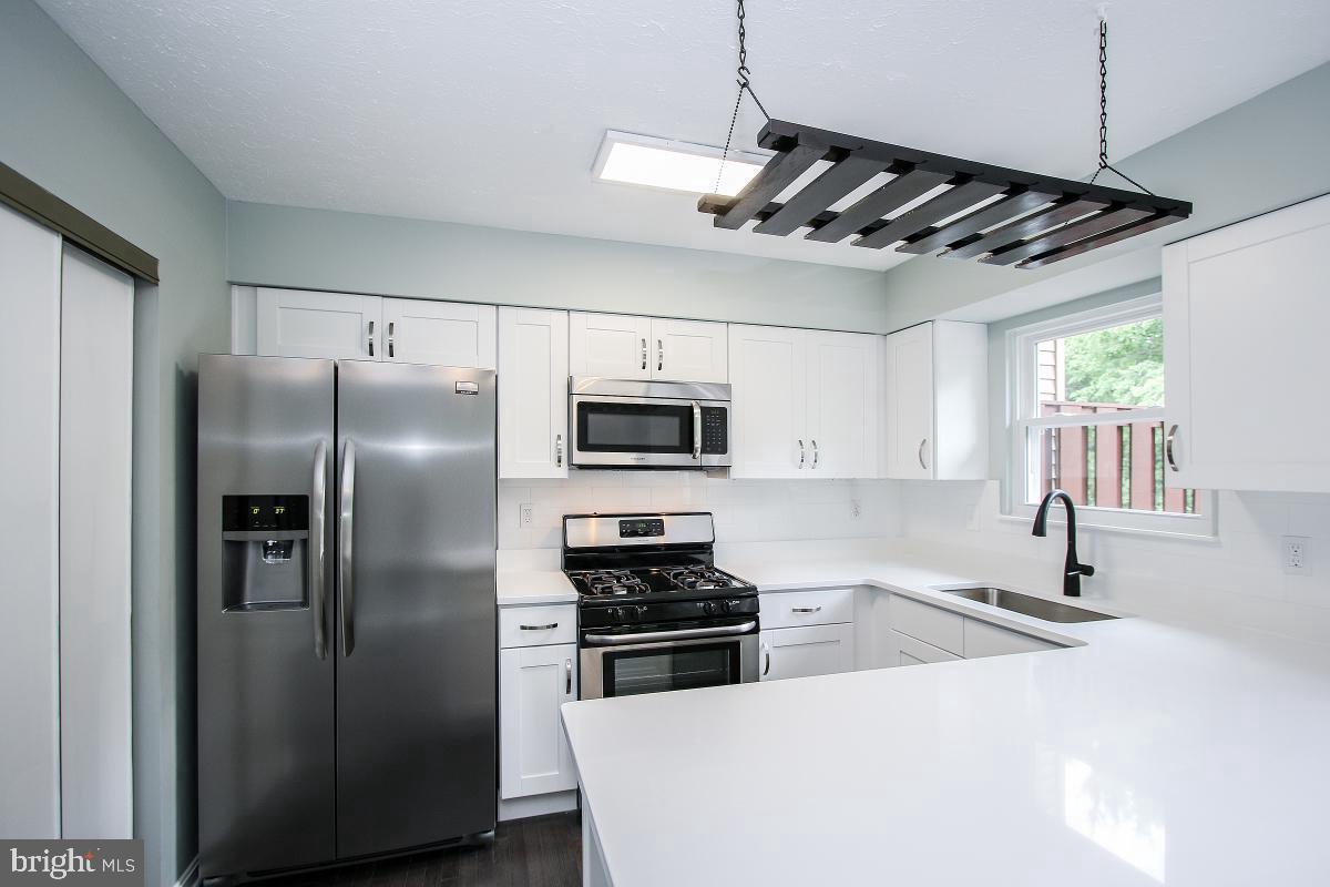 9068 Pickwick Village Terrace Silver Spring, MD 20901 - Photo 11 of 29