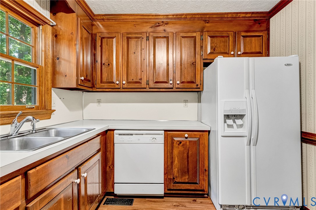 7458 Rural Point Court Mechanicsville, VA 23116 - Photo 15 of 38 Gallery Image 15