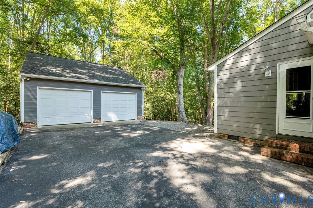 7458 Rural Point Court Mechanicsville, VA 23116 - Photo 32 of 38 Gallery Image 32