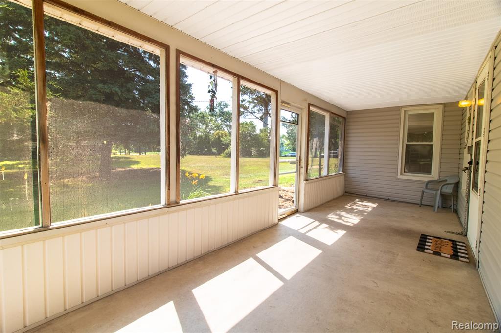 749 East Newburg Road Carleton, MI 48117 - Photo 17 of 43