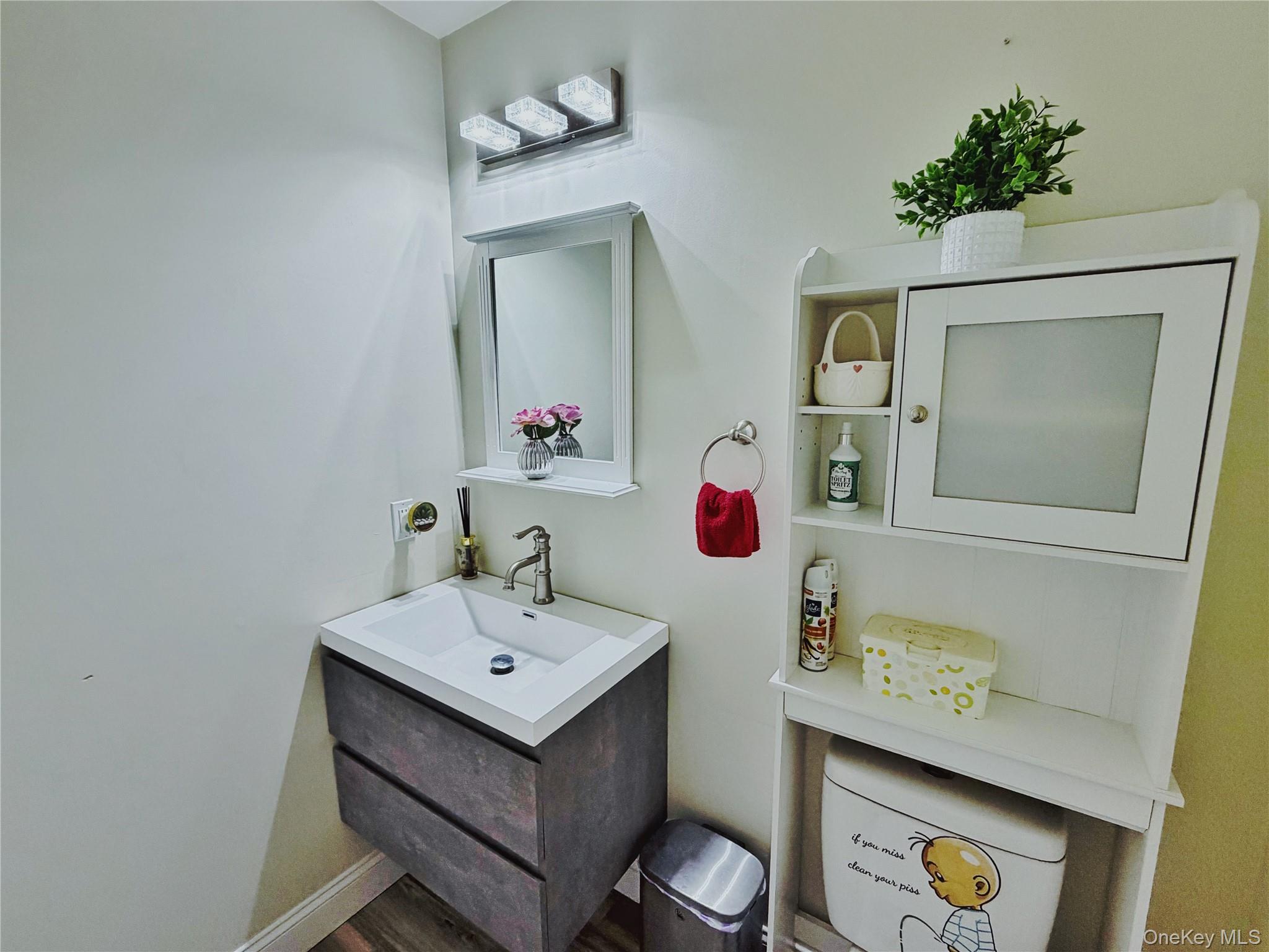 180 Country Road Medford, NY 11763 - Photo 12 of 35