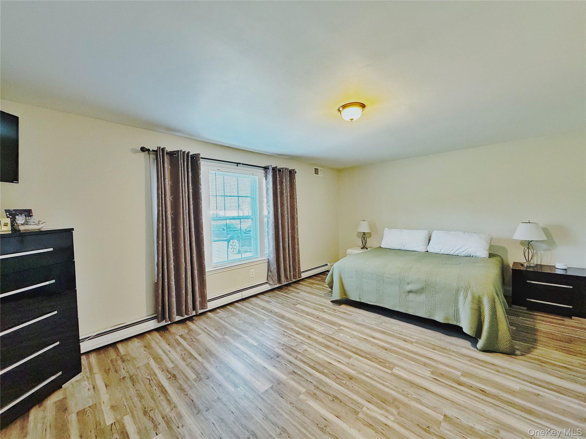 180 Country Road Medford, NY 11763 - Photo 14 of 35