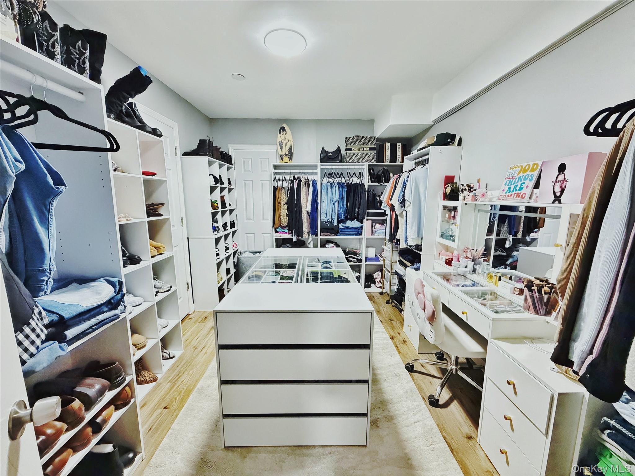 180 Country Road Medford, NY 11763 - Photo 31 of 35