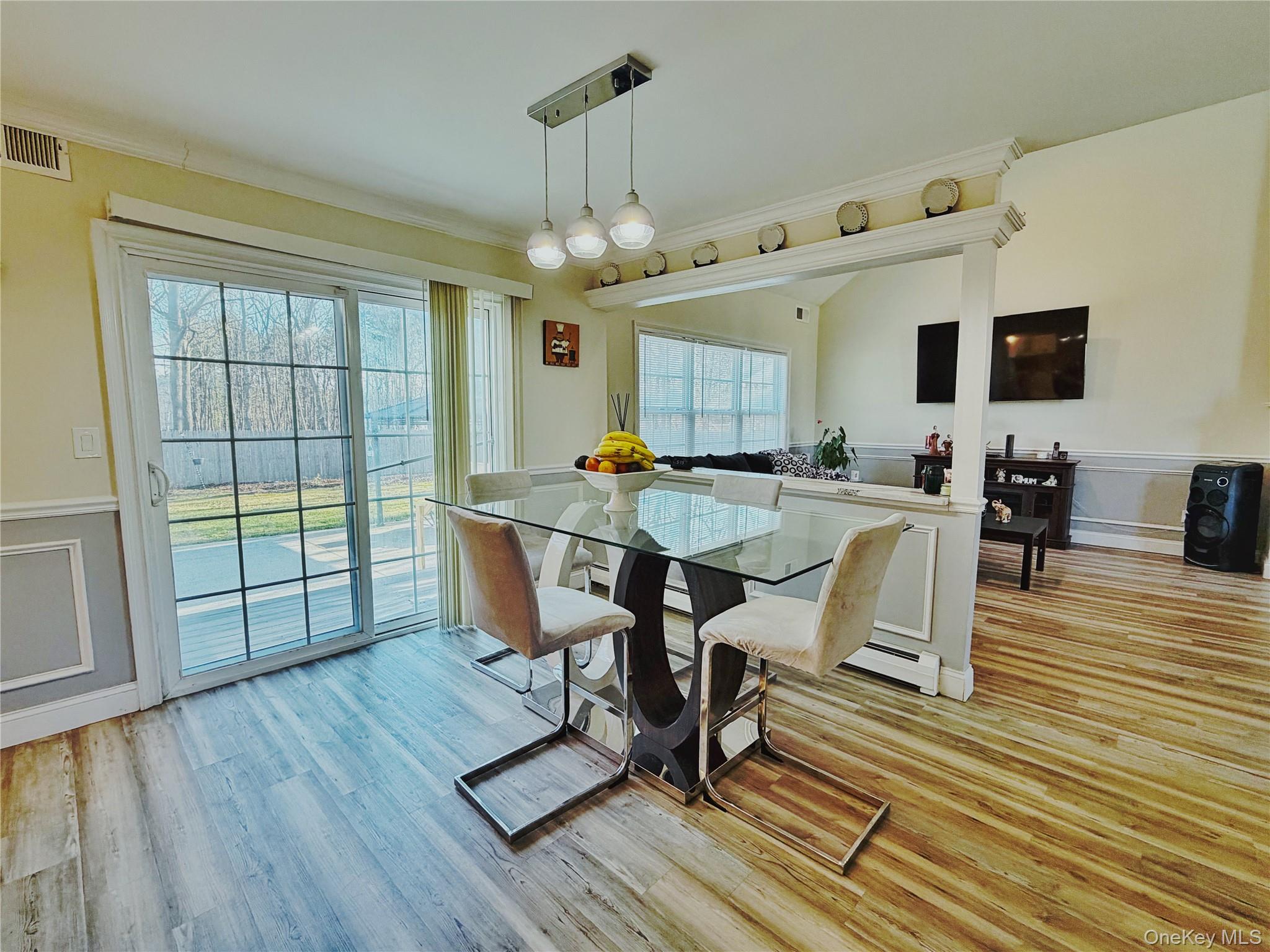 180 Country Road Medford, NY 11763 - Photo 10 of 35