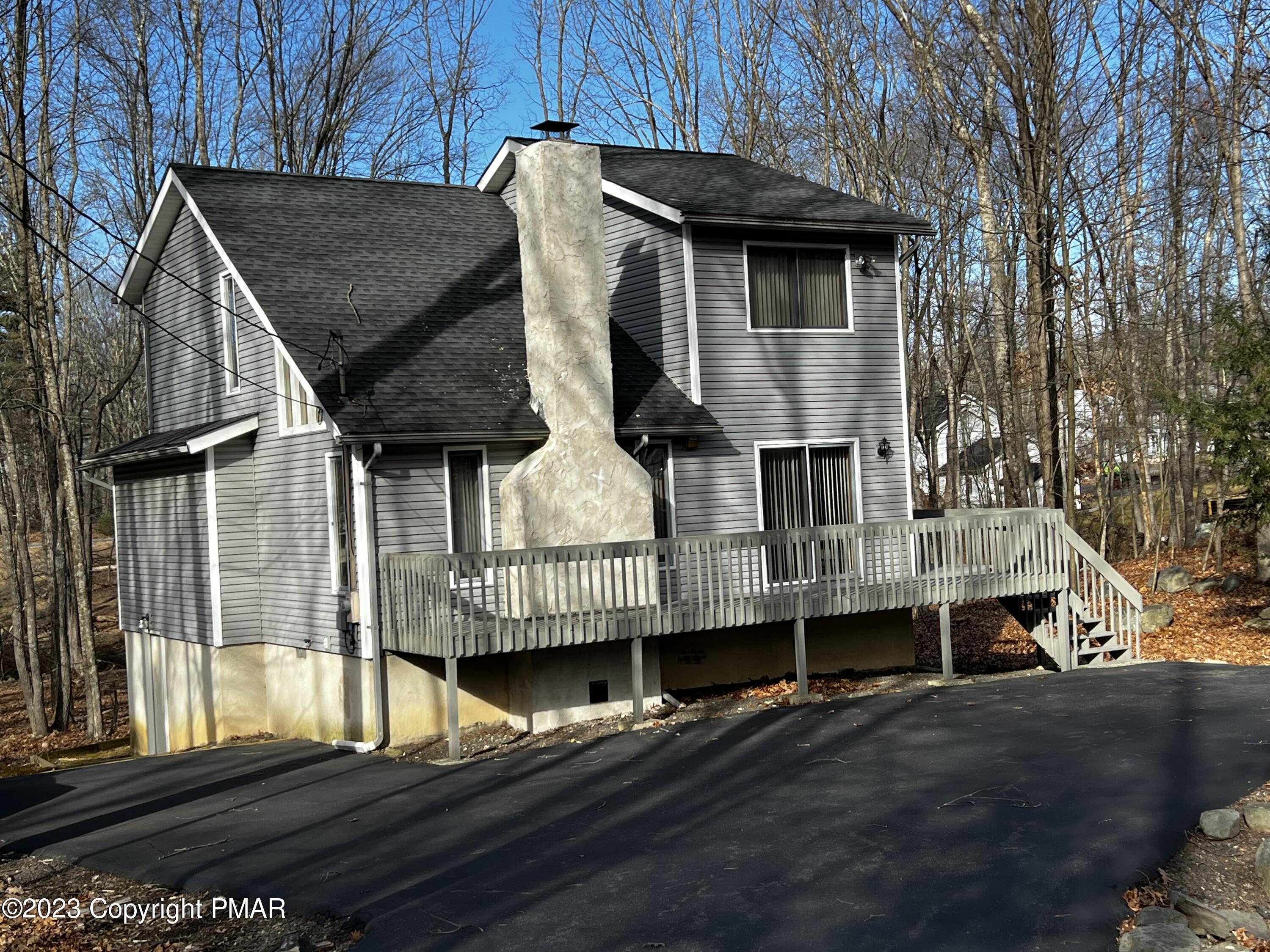 126 Dunchurch Drive Bushkill, PA 18324 - Photo 2 of 44 Photo Feb 04 2023, 2 26 21 PM