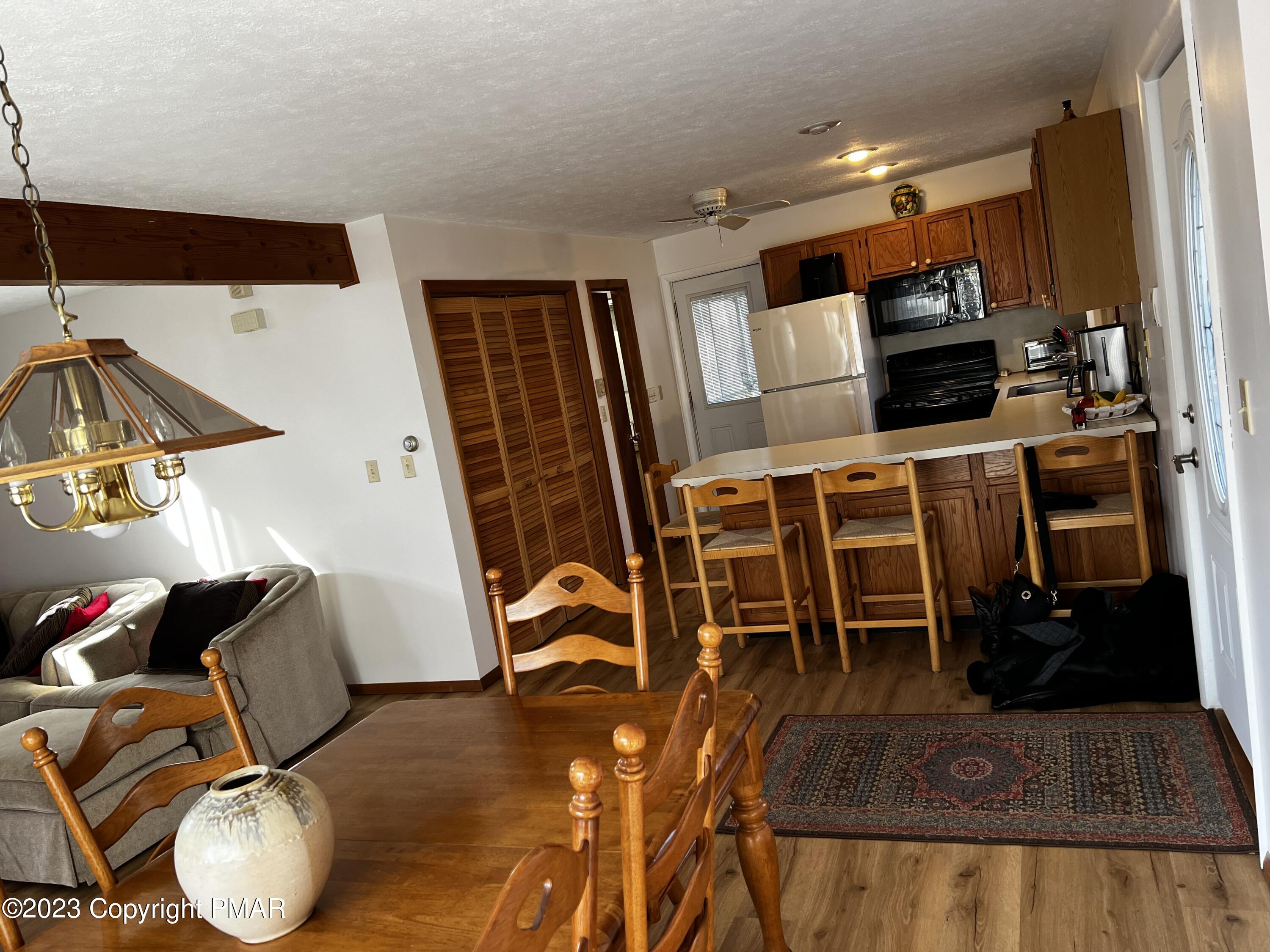 126 Dunchurch Drive Bushkill, PA 18324 - Photo 10 of 44 Photo Feb 04 2023, 2 32 07 PM