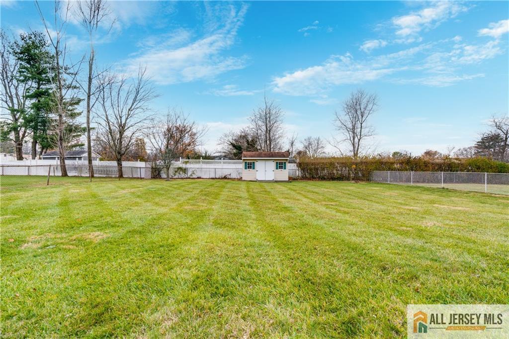 192 Kendall Road Kendall Park, NJ 08824 - Photo 14 of 23 Gallery Image 14