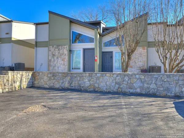 a view of a house with a outdoor space