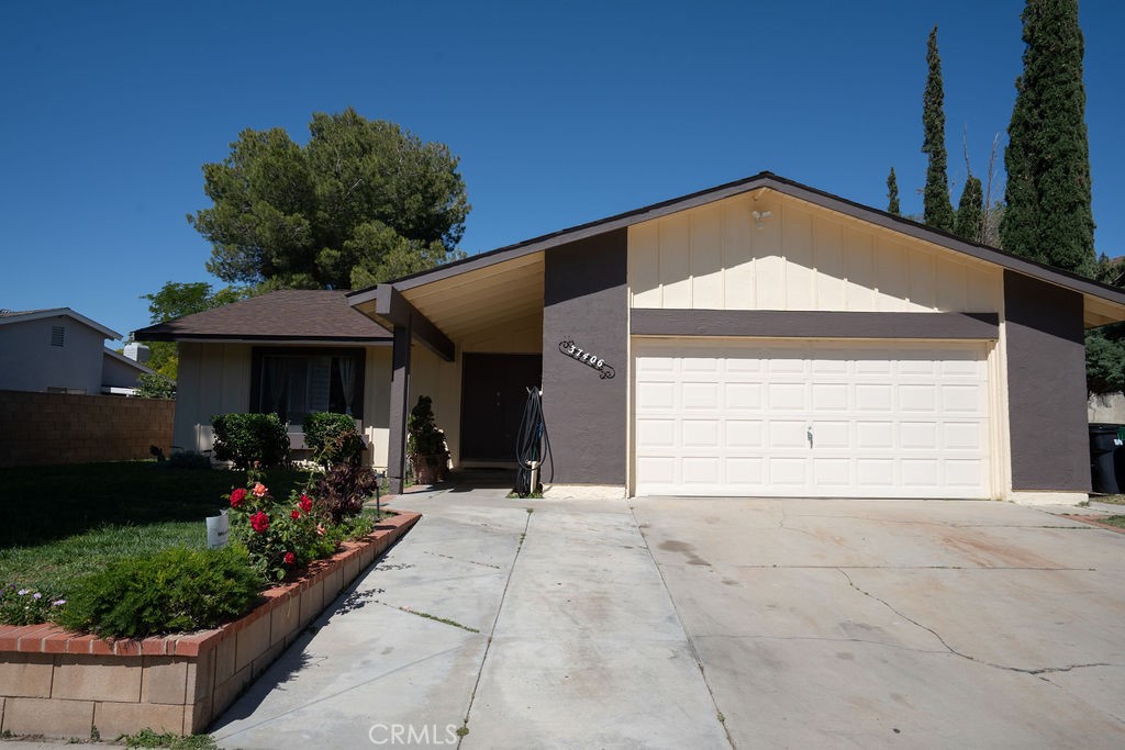 37406 3rd Palmdale, CA 93550 - Photo 2 of 42