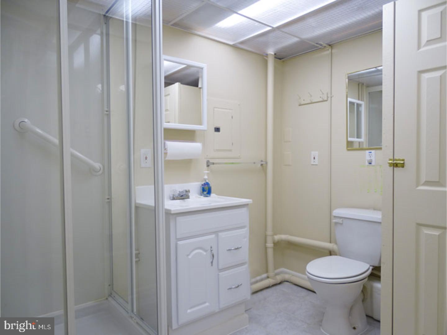 46 Bluebonnet Road Langhorne, PA 19047 - Photo 23 of 25 Bathroom