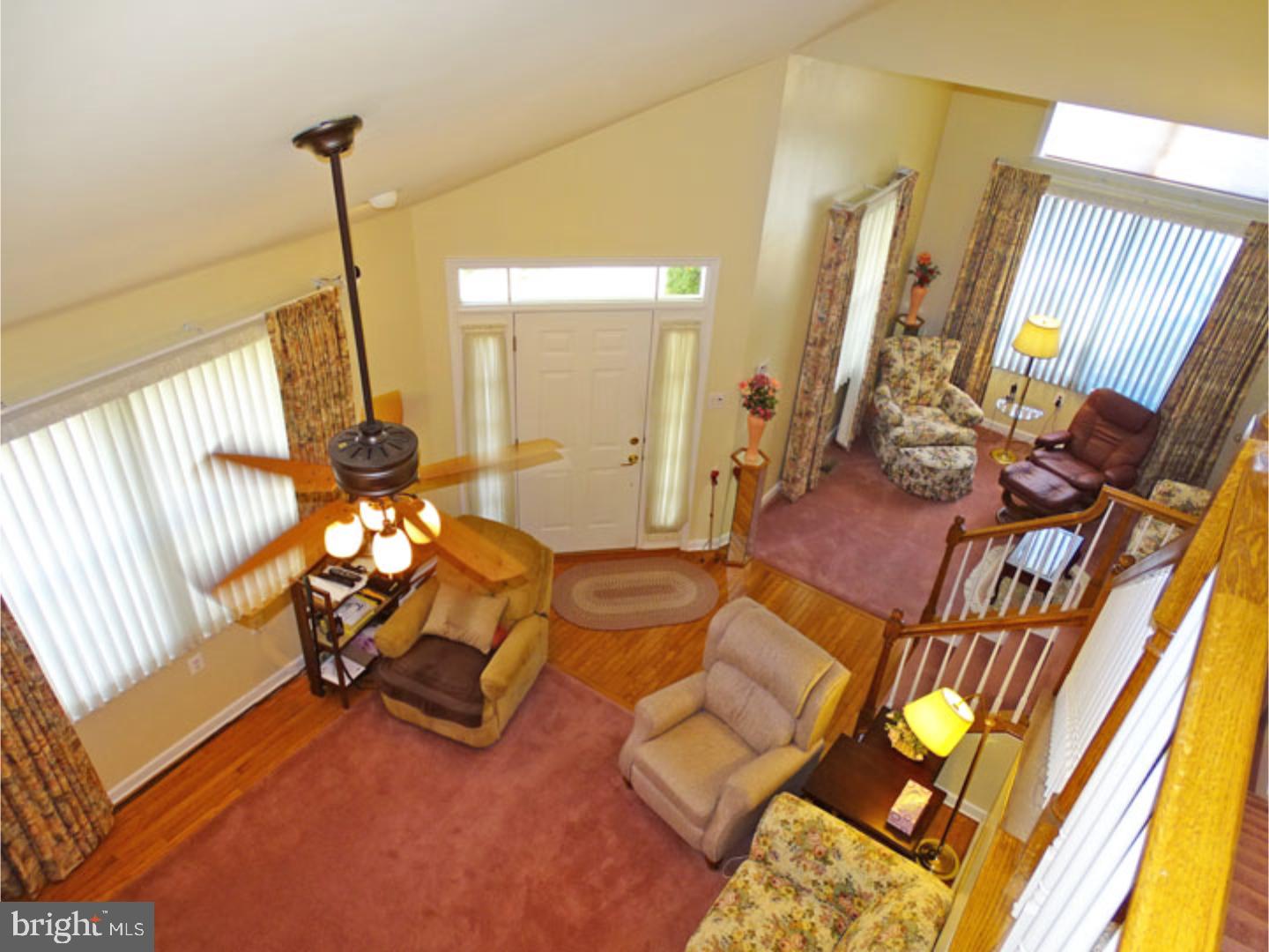 46 Bluebonnet Road Langhorne, PA 19047 - Photo 3 of 25 Foyer