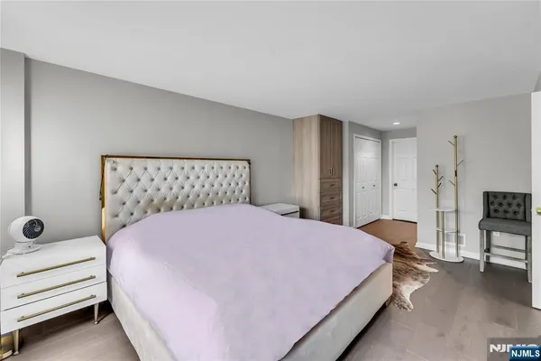 $4,200 | 309 Hancock Court, Unit M309, Edgewater, NJ 07020