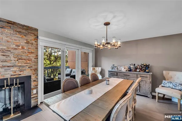 $4,200 | 309 Hancock Court, Unit M309, Edgewater, NJ 07020