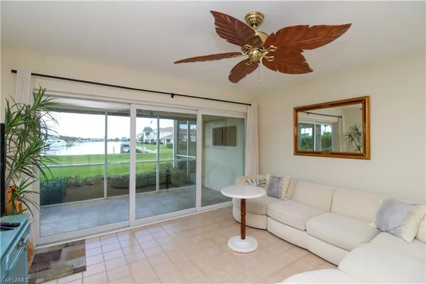 $1,695 | 333 Sunrise Cay, Unit 2, Naples, FL 34114