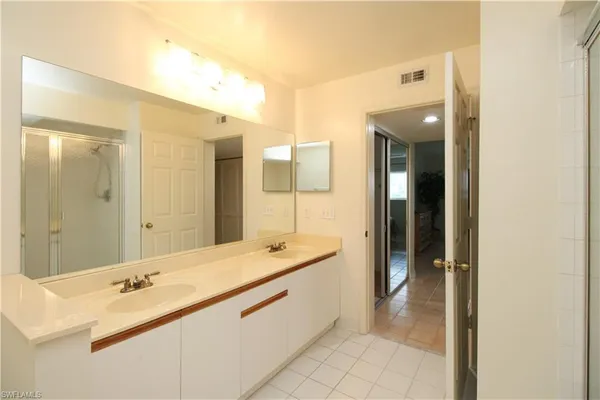 $1,695 | 333 Sunrise Cay, Unit 2, Naples, FL 34114