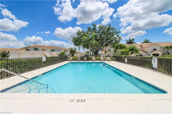 $1,695 | 333 Sunrise Cay, Unit 2, Naples, FL 34114