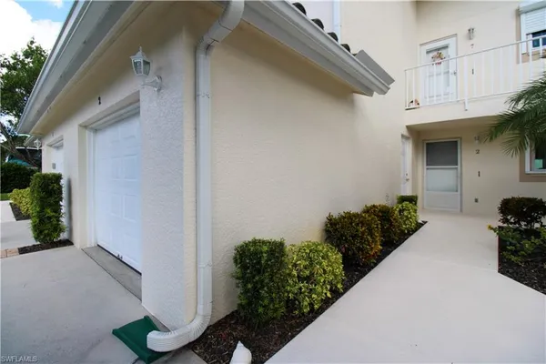 $1,695 | 333 Sunrise Cay, Unit 2, Naples, FL 34114
