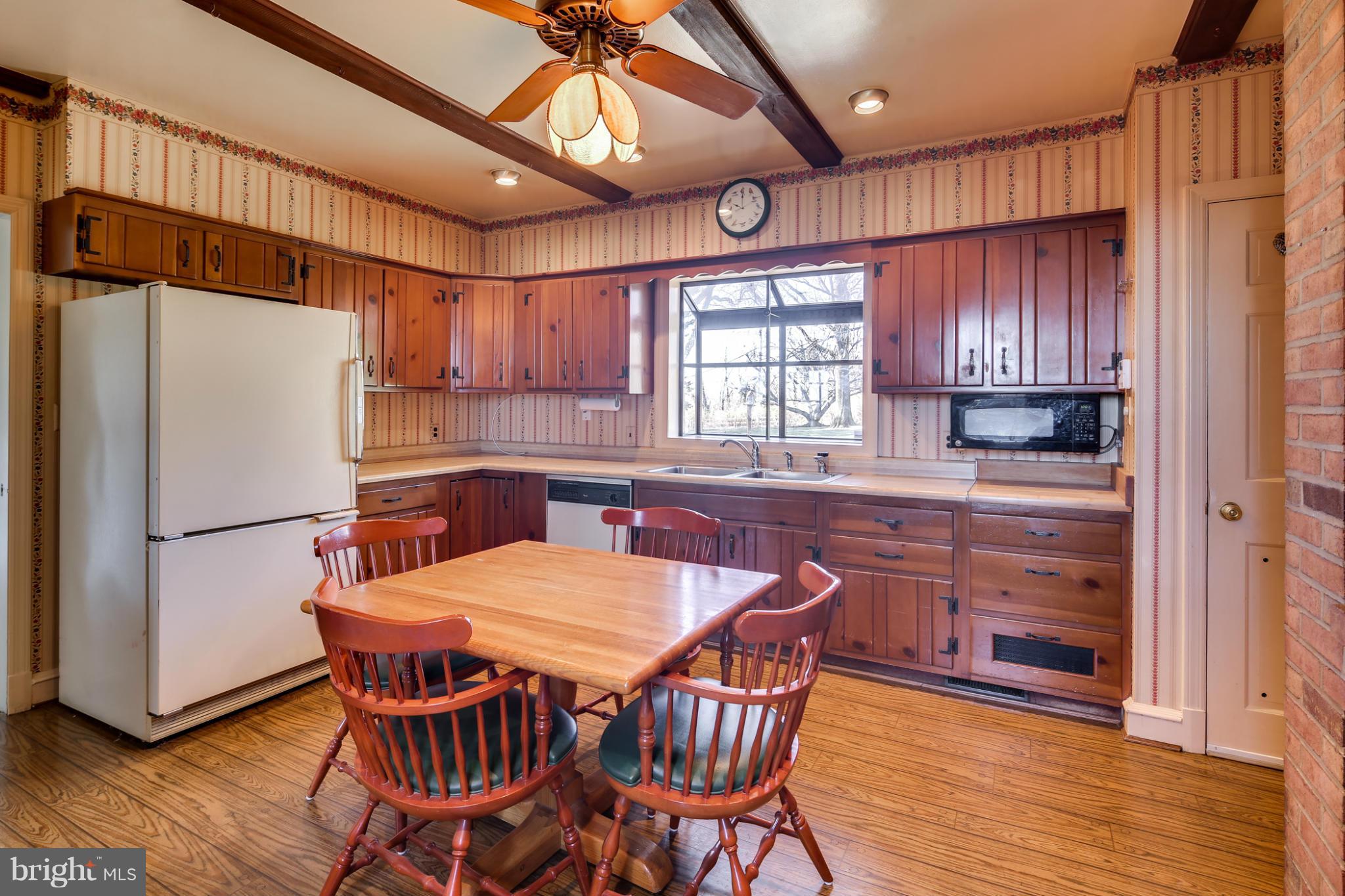 1107 South Rolling Road Catonsville, MD 21228 - Photo 11 of 30 Kitchen