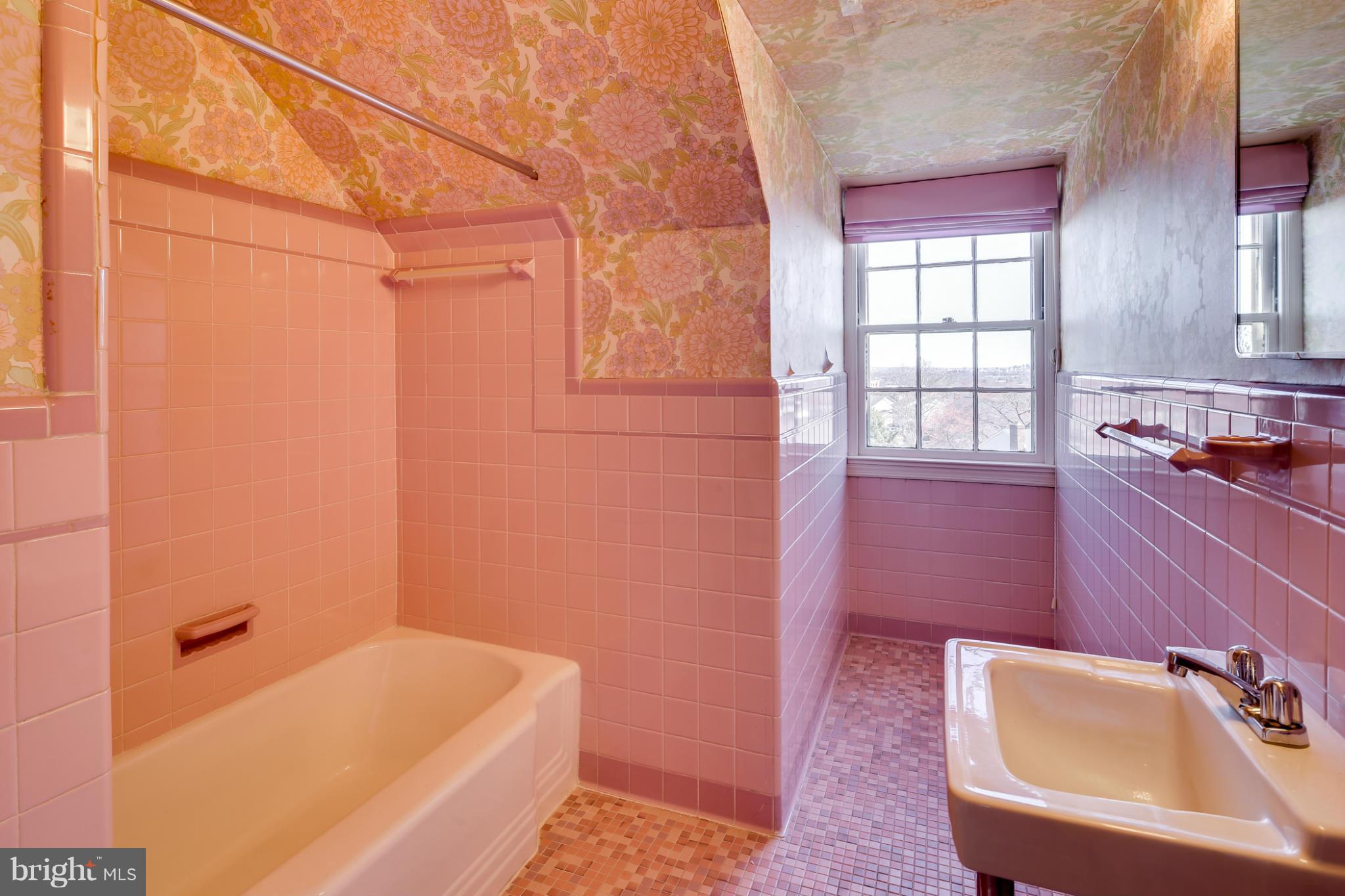 1107 South Rolling Road Catonsville, MD 21228 - Photo 20 of 30 Bath