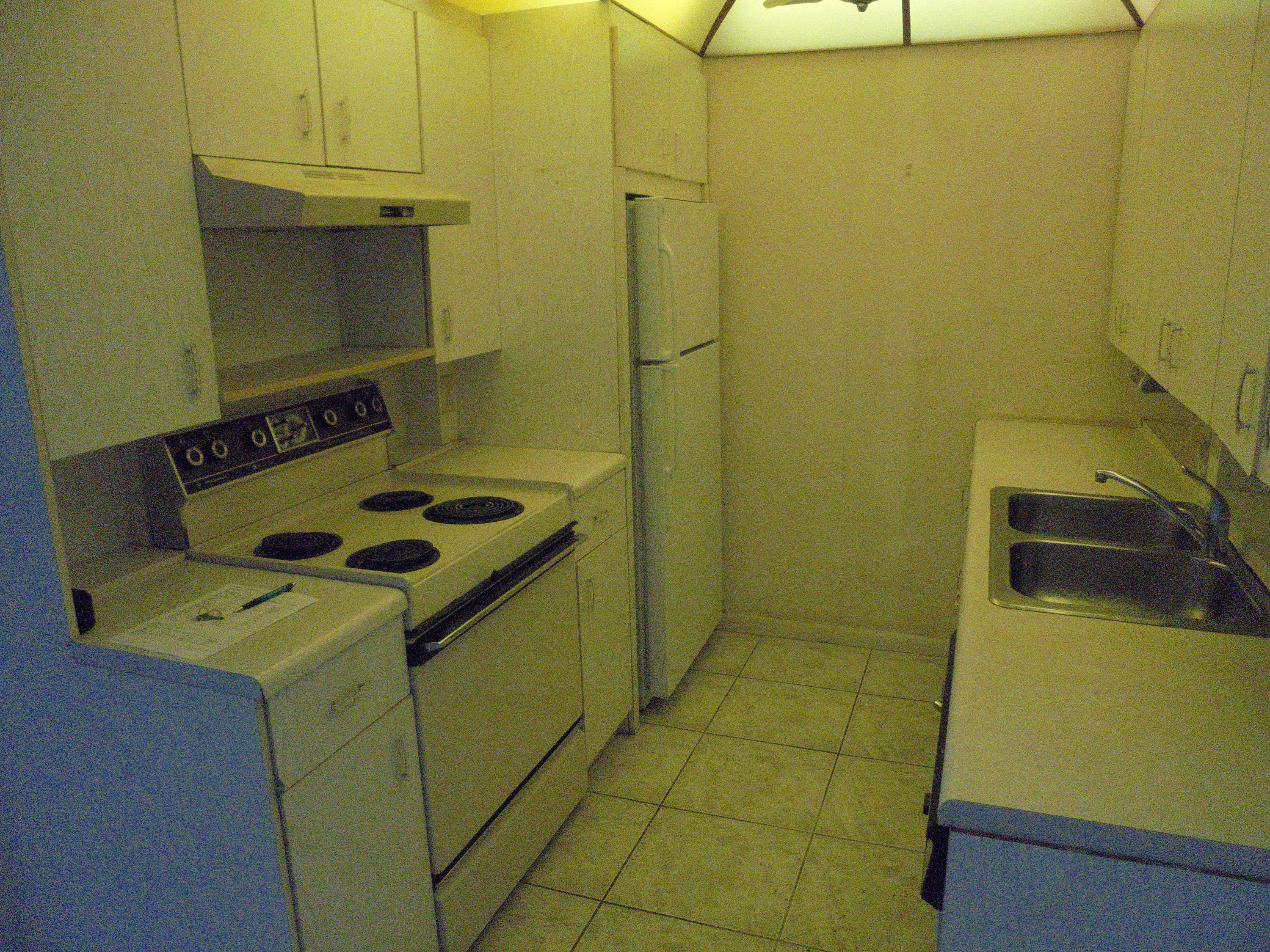 2032 Cornwall East Boca Raton, FL 33434 - Photo 3 of 13 2032 Cornwall B 003