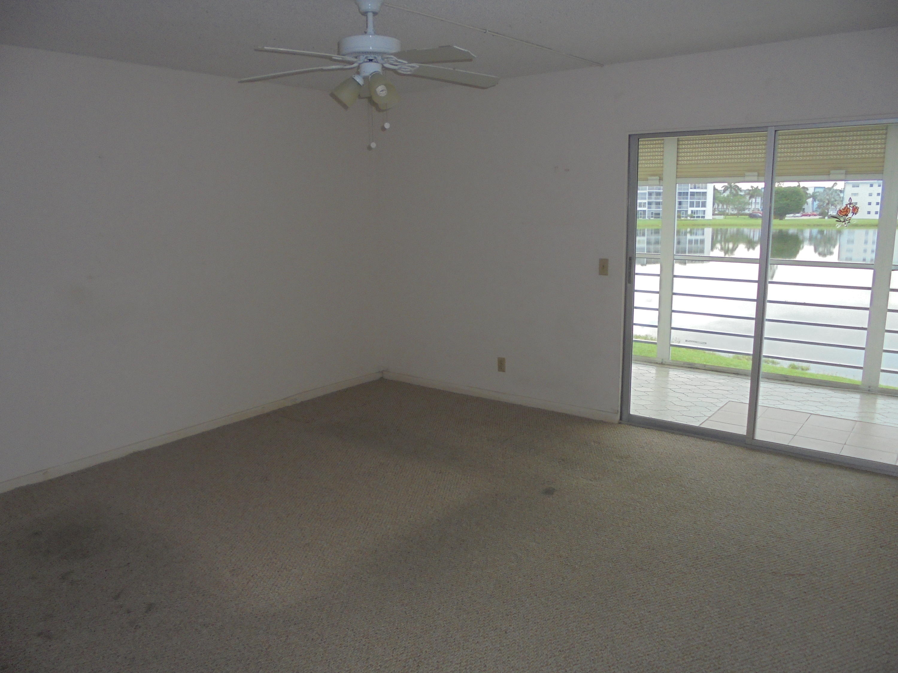 2032 Cornwall East Boca Raton, FL 33434 - Photo 9 of 13 2032 Cornwall B 009