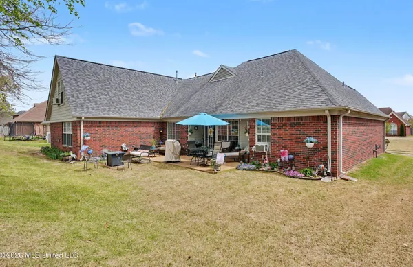 $335,000 | 7741 Meadow Ridge Lane, Olive Branch, MS 38654
