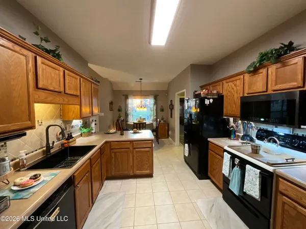 $335,000 | 7741 Meadow Ridge Lane, Olive Branch, MS 38654