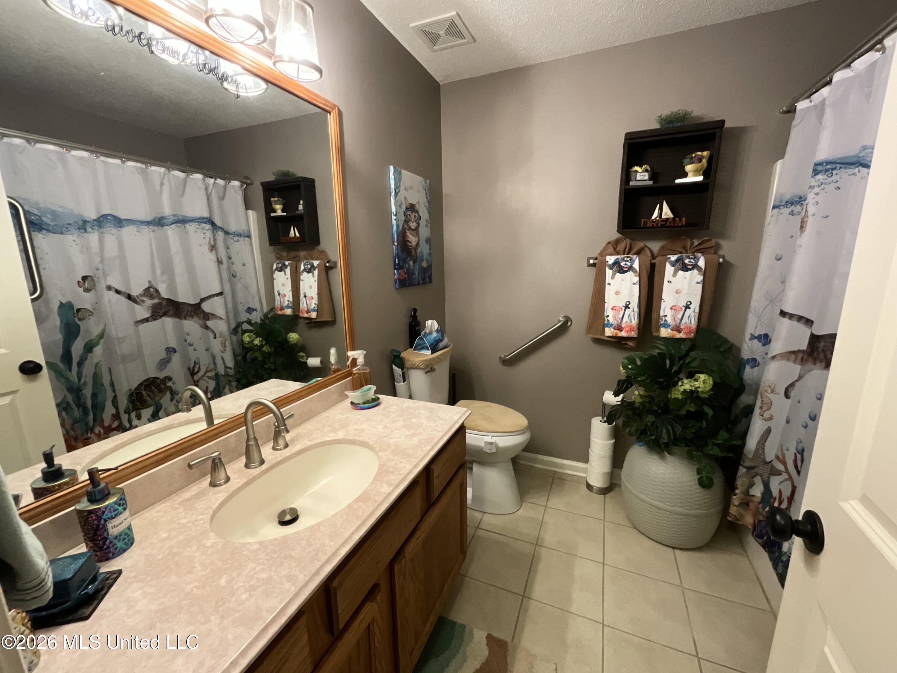 7741 Meadow Ridge Lane Olive Branch, MS 38654 - Photo 8 of 12 IMG_1259