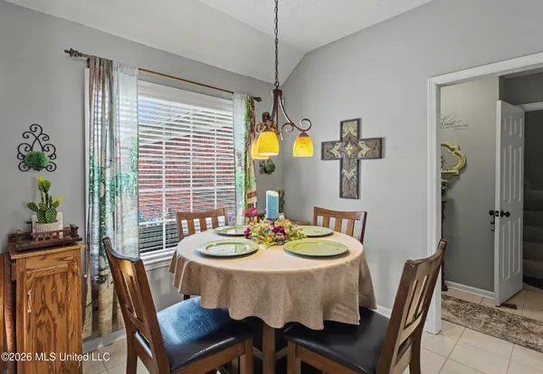 $335,000 | 7741 Meadow Ridge Lane, Olive Branch, MS 38654