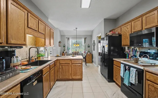 $335,000 | 7741 Meadow Ridge Lane, Olive Branch, MS 38654