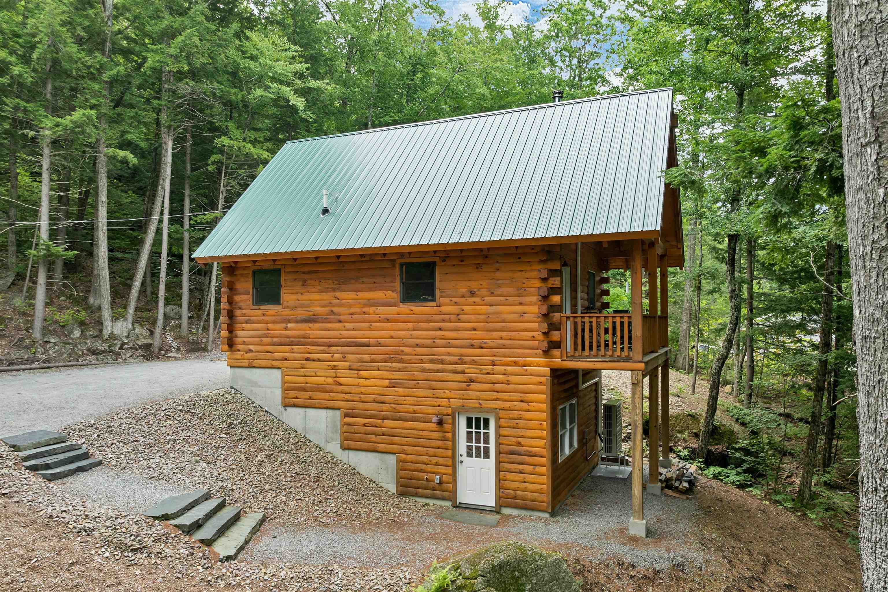 497 Bog Road Hillsborough, NH 03244 - Photo 2 of 37 Gallery Image 2