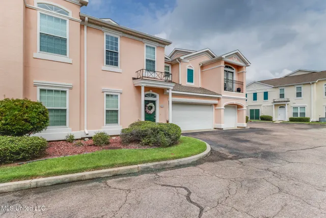 $299,000 | 2252 Beach Drive, Unit 1905, Gulfport, MS 39507