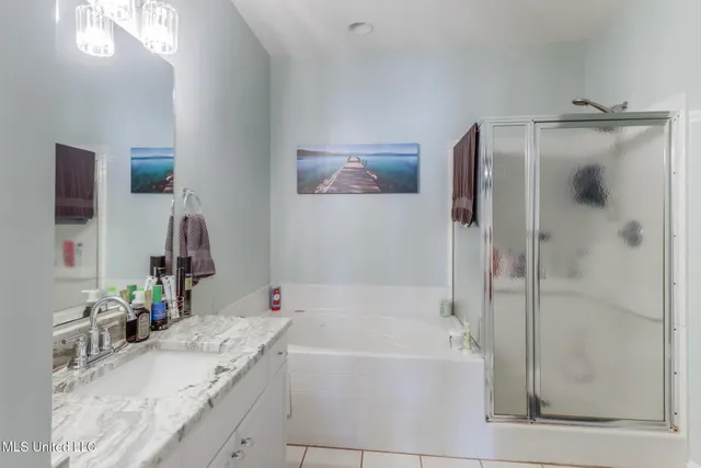 $299,000 | 2252 Beach Drive, Unit 1905, Gulfport, MS 39507