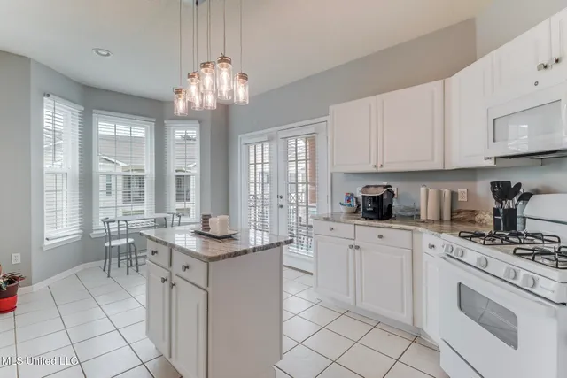 $299,000 | 2252 Beach Drive, Unit 1905, Gulfport, MS 39507